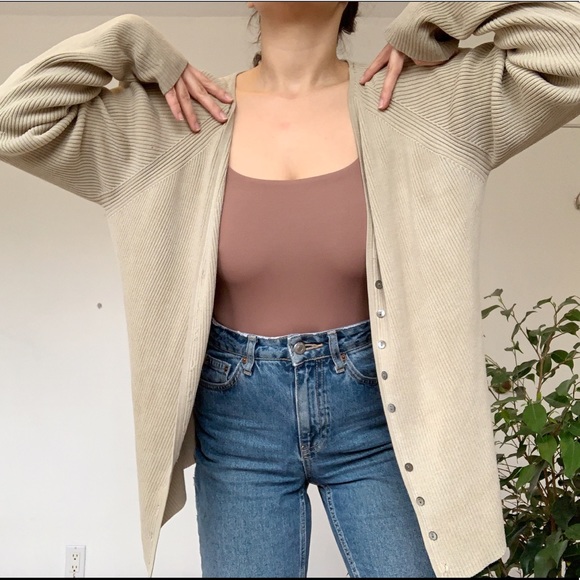 SOLD Vintage Oversized Cardigan - Picture 3 of 4